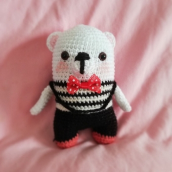 Amigurumi beyaz ayıcık