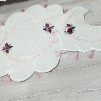 Krem Rengi Pembe Detaylı 6 Parça Banyo Seti