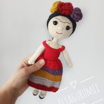 Amigurumi Frida Kahlo