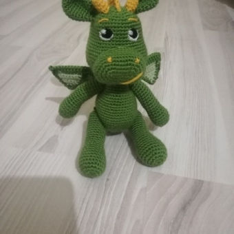 Amigurumi ejderha